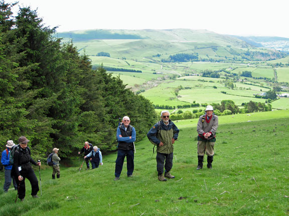 2.Cwm Maen Gwynedd in the Berwyn Mountains
The first steep hill finds us taking a breather half way up. A bit soon in the walk for a steep hill!
Keywords: May10 Ian Sunday