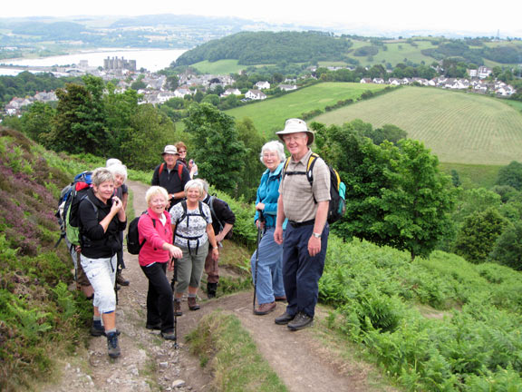 3.Mynydd y Dref (Conwy Mountain) & Foel Lys
The group hits the North Wales Path having negotiated the steep path on the right. Conwy in the background.
Keywords: June10 Sunday Cleaton