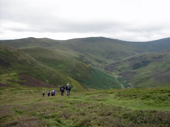 3.Drum from Abergwyngregyn
8/8/10. Descending Foel-ganol with our destination, mynydd Drum (770m) in the background.
Keywords: Aug10 Sunday Dafydd