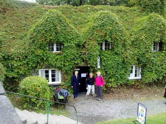 4.Llwybrau Llanrwst Footpaths 12/8/10
A well deserved tea, scones and tea cakes at Ty Hwnt i'r Afon cafe. Photo: Meirion Owen.
Keywords: Aug10 Thursday Meirion Owen Eryl Lobley