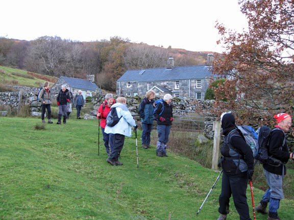 4.Mawddach Estuary linear walk
With the owner's permission we take the straight route across the field.
Keywords: Nov10 Sunday Dafydd H Jones