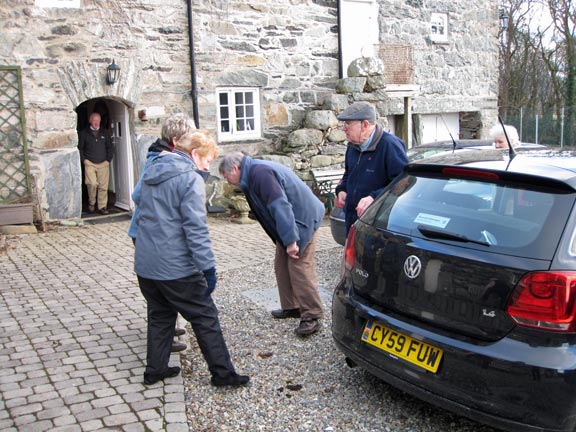 5.Harlech Circular walk.
27th Jan 2011. Outside Roberta and Fred Foskett's lovely house at Llanfair where we received a sumptuous welcome. Dafydd, Tecwyn and Rhian give Mary reassuring advice on car repair.
Keywords: Jan11 Thursday Nick White