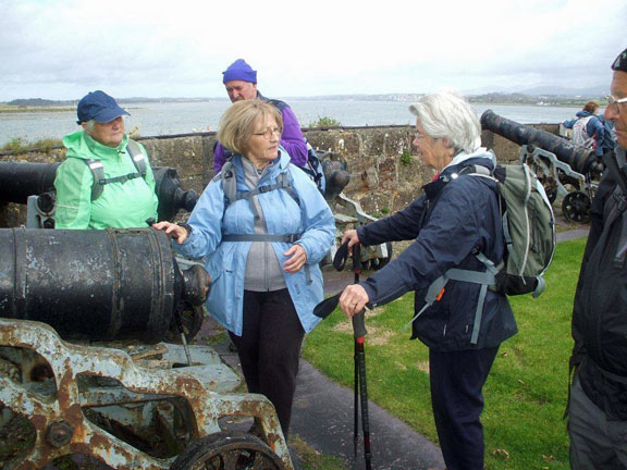 3.Dinas Dinlle, Fort Belan, Y Foryd
22nd September 2011. Catherine gives her, by now, famous lecture on how to operate an old cannon. Photo: Dafydd Williams.
Keywords: Sept11 Thursday Pam Foster