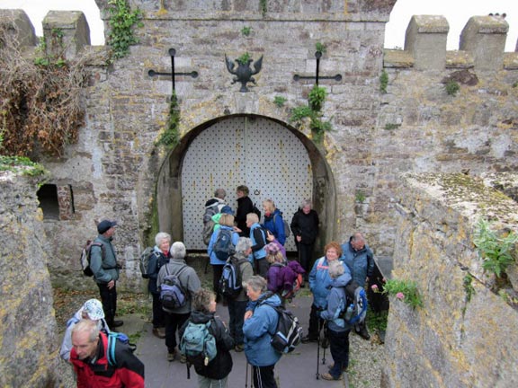 2.Dinas Dinlle, Fort Belan, Y Foryd
22nd September 2011. Let us in or we will break down the gate. Photo: Tecwyn Williams.
Keywords: Sept11 Thursday Pam Foster