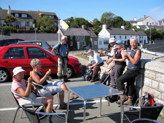 5.Moelfre
10/7/11. Back at Moelfre for some local ice-cream.
Keywords: July11 Sunday Dafydd Williams