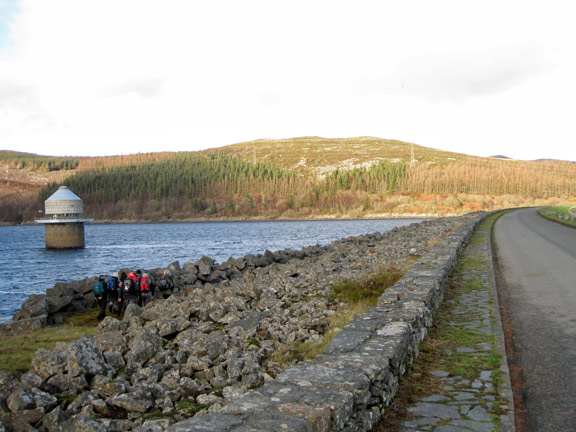 6.Mynydd Nodol.
The Llyn Celyn earth dam. We will finished our walk at the end of the dam but not before a quick panad.
Keywords: Nov11 Sunday Noel Davey Tecwyn Williams