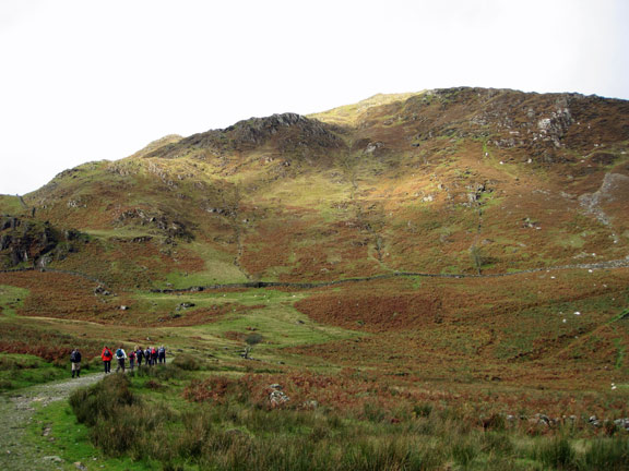 2.Yr Aran.
16th October 2011. The path turns north as we pass in front of Clogwyn Brith with the waterfalls out of sight to our right.
Keywords: Oct11 Sunday Tecwyn Noel
