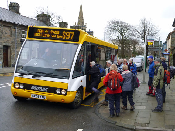 1.Moel Ddu.
Bus passes at the ready as we take the bus to Pont Aberglaslyn.
Keywords: Jan12 Sunday Tecwyn Williams