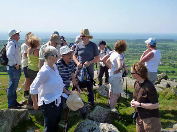 3.Llangybi, Bronmiod, Pen y Gaer, three hills and a ffynnon.
27/5/12. Our first peak of three to be done. Carn Bentyrch with views over the Llyn Peninsular.
Keywords: May12 Sunday Catrin Williams Noel Davey