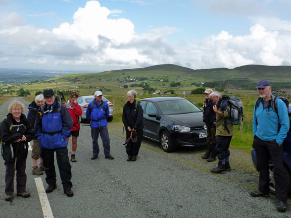 1. Carnedd y Filiast, Elidir Fawr
5/8/12. Tal y Waen, Deiniolen. We park at the end of the road. Not raining at the moment.
Keywords: Aug12 Sunday Tecwyn Williams