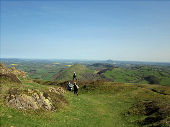 8.Church Stretton April 2014
Decending Caer Caradog. Photo: Tecwyn Williams.
Keywords: Apr14 holiday Ian Spencer