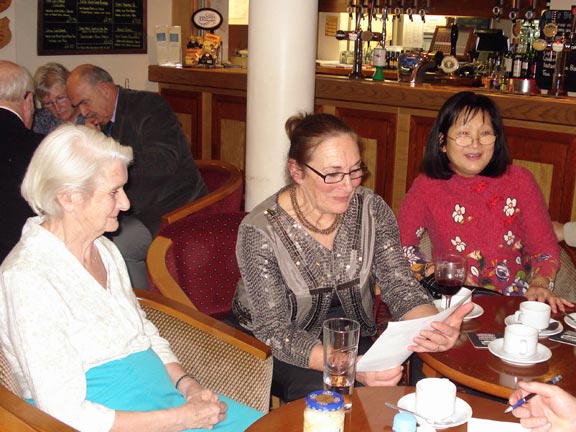 11.Winter Dinner
16/1/14. Nobody is getting flustered in this team. Photo: Ann White.
Keywords: Jan13 Thursday Dafydd Williams