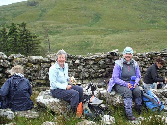 1.Carnedd y Cribau
21/6/15. Blaenau Dolwyddelan, Carnedd y Cribau walk. The morning coffee break. Photo: Dafydd Williams
Keywords: June15 Sunday Catrin Williams