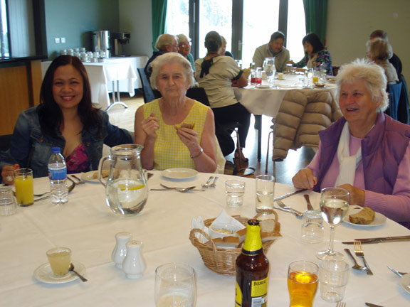 7.Spring Lunch 2015 - Nant Gwrtheyrn
7/5/15. Photo: Ann White
Keywords: May15 Thursday John Ensor Dafydd Williams