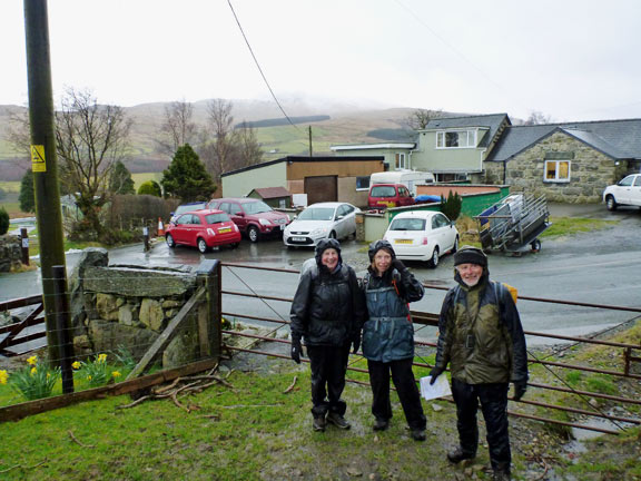 3.Llanuwchllyn - Cwm Wnion Circular
27/03/16. Hendre-mawr with a snow covered Aran Fawddwy in the distance. We had some wind, rain and hail on this return leg but luckily they were coming from behind us.
Keywords: Mar16 Sunday Hugh Evans