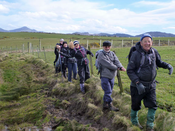 5.Nefyn to Penllech Linear Coastal
10/4/16. Avoiding action had to be taken from time to time to avoid the mud. Mynydd Nefyn, Mynydd Bodean and the Rivals in the background.
Keywords: Apr16 Sunday Ian Spencer