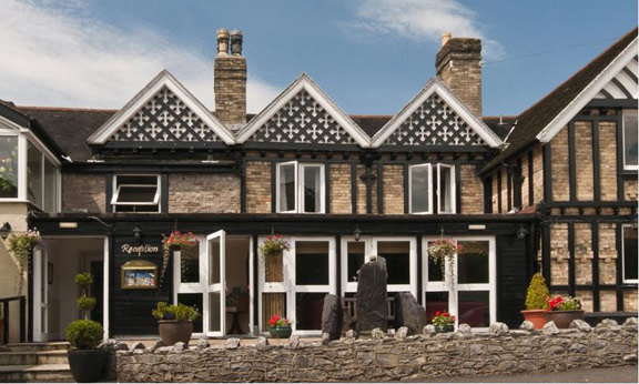 1. Holiday 2016 - The Peak District
2/4/16. Peveril of the Peak. Photo: HF Website.
Keywords: Apr16 Week Ian Spencer