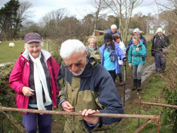 3. 2016 AGM Walk
3/3/16. The Kissing Gate v3. Photo: Dafydd Williams.
Keywords: Mar16 Thursday Dafydd Williams