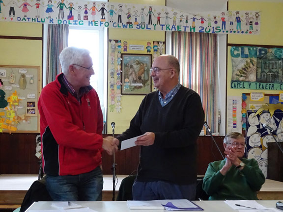1. AGM Presentation to john Enser the retiring Hon Secretary
2/3/17.  John Enser being presented with a book token by Chairman Nick White. John retired, at the AGM, as secretary of the club after 10 years in post. Photo: Ann White.
Keywords: Mar17 Thursday Nick White