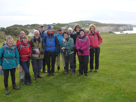 4.Isle of Wight Spring Holiday
30/4/17. The A walkers ready for the off from Freshwater Bay Hotel. Photo: Hugh Evans
Keywords: Apr17 Week Hugh Evans
