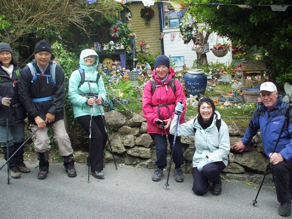 6.Isle of Wight Spring Holiday
30/4/17. The C walkers close to the Needles. Photo: Dafydd Williams
Keywords: Apr17 Week Hugh Evans