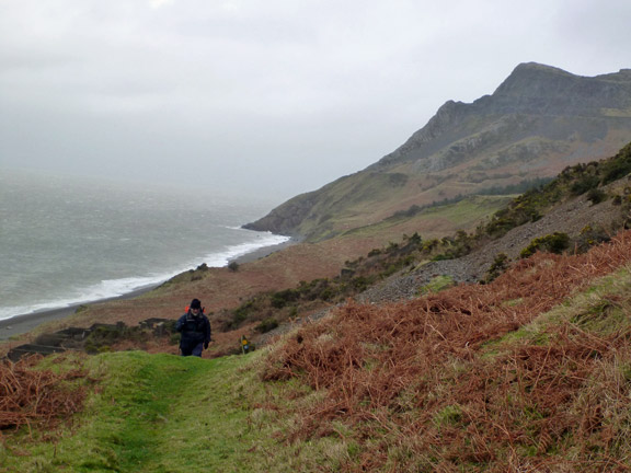 5.Nant Gwrtheyrn Circular (Yr Eifl a Tre'er Ceiri)
26/2/17. We rejoined the Llyn Coastal path south until we reached Ciliau-canol where we turned NE back to the car park at Mount Pleasant. We measured a wind speed of 57mph close to Ciliau-canol.
Keywords: Feb17 Sunday Judith Thomas