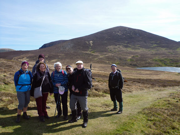 3.Mynydd Mawr.
26/3/17. Time to say goodbye to members doing the B walk. They will go around Mynydd Ddu, the mountain in the background.
Keywords: Mar17 Sunday Noel Davey