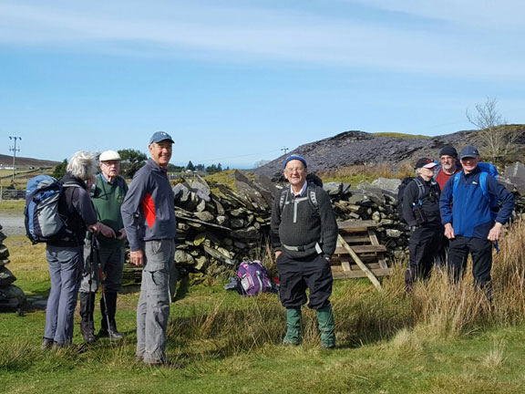 2.Mynydd Mawr.
26/3/17. We stop near Fron for a break and a morning cuppa. Both groups together. Photo: Judith Thomas.
Keywords: Mar17 Sunday Noel Davey