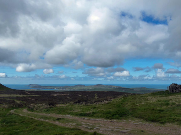 2. Mynydd Rhiw Circular
13/4/17. On our way down Mynydd Rhiw with Bardsey in the background. Photo: Gwynfor Jones.
Keywords: Apr17 Thursday Marian Hopkins