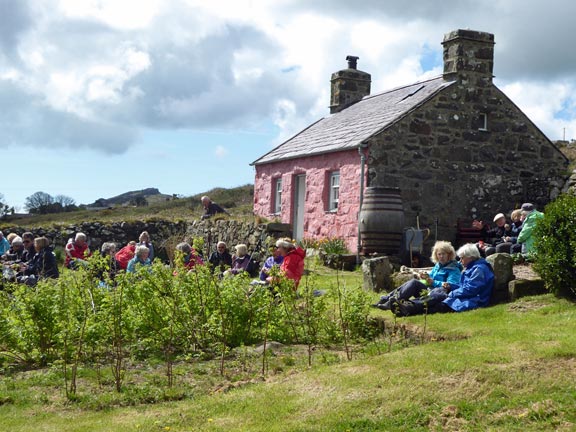 4. Mynydd Rhiw Circular
13/4/17. Lunch at the second National Trust bothy; Frondeg. Photo: Gwynfor Jones.
Keywords: Apr17 Thursday Marian Hopkins