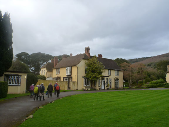 17.Exmoor Spring Holiday
15/4/18. The end of the walking day arrivng back at Holnicote House. Photo: Hugh Evans
Keywords: Apr18 week Hugh Evans