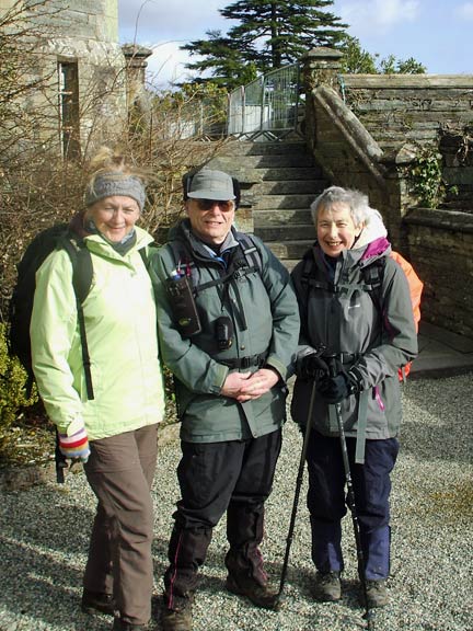 4.Maentwrog circular
15/2/18. On the terrace at Plas Tanybwlch. Just one rose was changed for this photograph. Photo: Dafydd Williams.
Keywords: Feb18 Thursday Tecwyn Williams