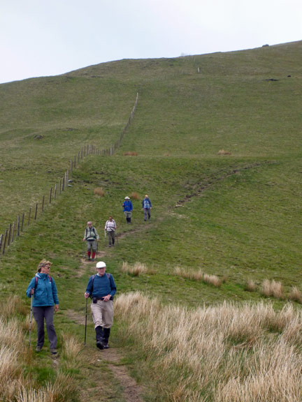 6.Moel Eilio
20/5/18. Reaching Bwlch Maesgwm from Foel Goch. Here we rested on some old telegraph poles.
Keywords: May18 Sunday Dafydd Williams
