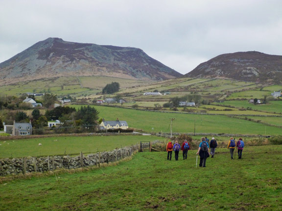 3.Mynytho-Carn Fadryn
8/4/18. Carn Fadryn our destination on the left and Garn Bach on the right.
Keywords: Apr18 Sunday Roy Milnes