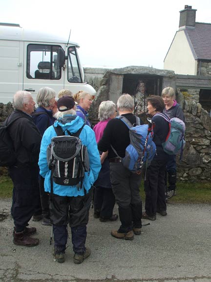 3.Nantlle Holey Walk
12/4/18. Important discussion in the presence of a saint at the former Greek Orthodox Church at Cilgwyn. Photo: Dafydd Williams.
Keywords: Apr18 Thursday Tecwyn Williams