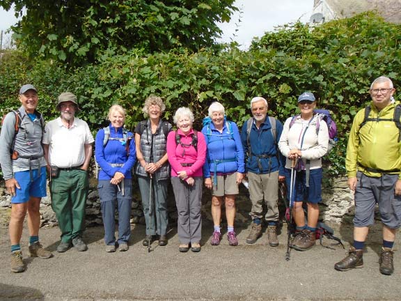 1.Llandonna - Traeth Lligwy
30/06/19. Outside the Owain Glyndwr pub in Llanddona. Photo: Dafydd Williams.
Keywords: June Sunday Gwynfor Jones