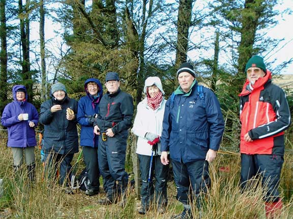 2.Llwyngwril 'B' Walk
10/3/19. Lunch at the start of the short cut to the return path, below Trawsfynydd (mountain). Photo: Dafydd Williams.
Keywords: Mar19 Sunday Dafydd Williams