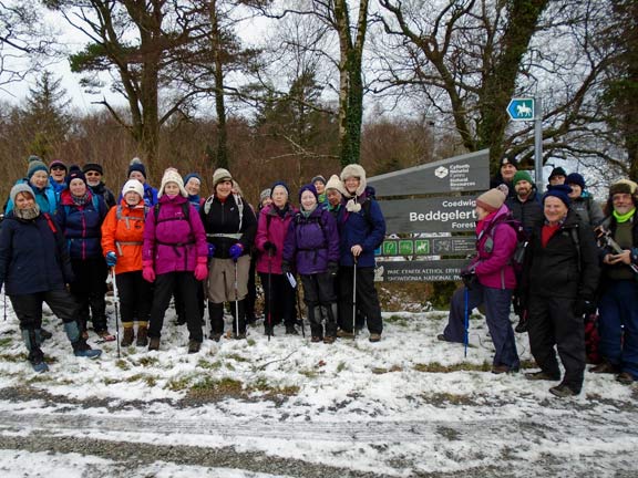 1.Llyn Llywelyn, Beddgelert Forest.
31/1/19. The start. Photo: Dafydd Williams.
Keywords: Jan19 Thursday Meri Evans