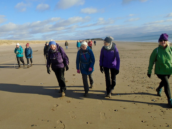 4.Abererch - Hafan y Mor
20/1/22. The last mile back to the cars along Abererch Beach. Photo: Dafydd Williams.
Keywords: Jan22 Thursday Megan Mentzoni