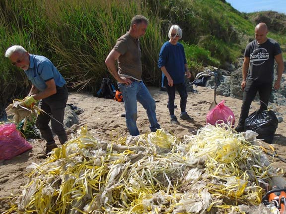 2. Beach clearing AONB - Nefyn Golf Club. 
18/05/22. Photo: Dafydd Williams.
Keywords: May22 AONB