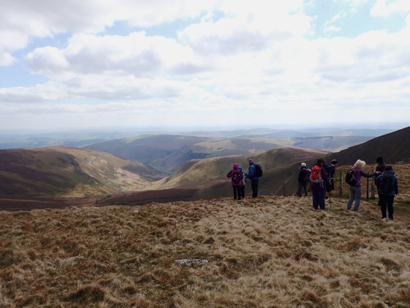 6.Berwyns
24/04/22. Looking south with Moel Sych still to climb. An alternative descent starts here.
Keywords: Apr22 Sunday Gareth Hughes