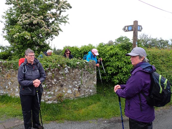 3.Llanddona - Beaumaris
22/05/22. Coming out on to a narrow lane close to Mariandyrys Nature Reserve (https://www.northwaleswildlifetrust.org.uk/nature-reserves/mariandyrys).
Keywords: May22 Sunday Gwynfor Jones