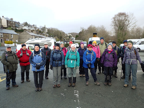 1.Penrhyndeudraeth-Rhyd-Llyn Mair
9/1/22. Ready for off from the car park in Penrhyndeudraeth.
Keywords: Jan22 Sunday Annie Michael