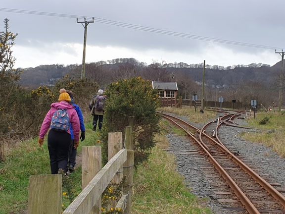 7.Uplands above Tremadog/Mynydd Gorllwyn/Aberdunant
30/01/22. Walking next to the Welsh Highland Railway track on the outskirts of Porthmadog.
Keywords: Jan22 Sunday Noel Davey