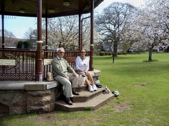 31.Dartmoor April 2013.
23/04/13. Our day off in Newton Abbot. Photo: Judith Thomas.
Keywords: Apr13 week Ian Spencer
