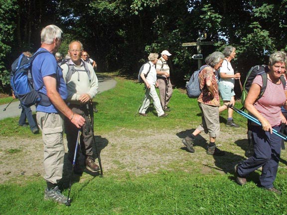 4.Llanbedrog - Rhydyclafdy
22/8/13. After a welcome break we are off again. Photo: Dafydd Williams.
Keywords: Aug13 Thursday Miriam Heald