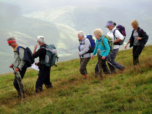 3.Craig y Llyn a Braich Ddu. A walk.
18/08/13.  Descending Tyrrau Mawr after an envigerating cup of tea/coffee. Photo: Roy Milner.
Keywords: Aug13 Sunday Noel Davey