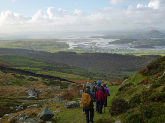 6. Harlech to Llandecwyn - Ardudwy Way
9/11/14. A bit further on, the Dwyryd estuary, Ynys Gifftan, Portmeirion, Minffordd, Portmadog, Moel y Gest and the whole of the Llyn Peninsular.
Keywords: Nov14 Sunday Dafydd Williams