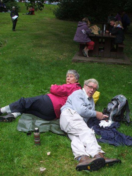 1.Llandanwg
21/8/14 "Le déjeuner sur l'herbe". Photo: Dafydd Williams.
Keywords: Aug14 Thursday Fred Foskett