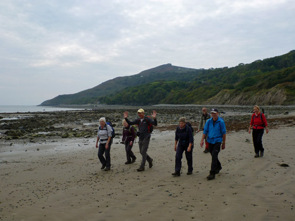 7.Coastal path. Aberdaron to Hell's Mouth
11/10/15. At the west end of Hell's Mouth beach. Just three miles to the end of the walk.
Keywords: Oct15 Sunday Roy Milnes